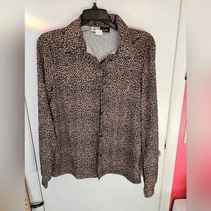 Vintage Women's Size Medium Button Down Leopard Print Top